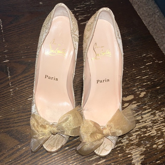 Christian Louboutin Gold Moon Bow Peep Toe Heel - Picture 1 of 8